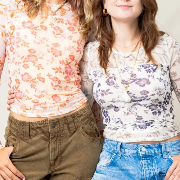 Free People Betty’s Garden Top in Neutral Combo 1S8 - Picture 2 of 6